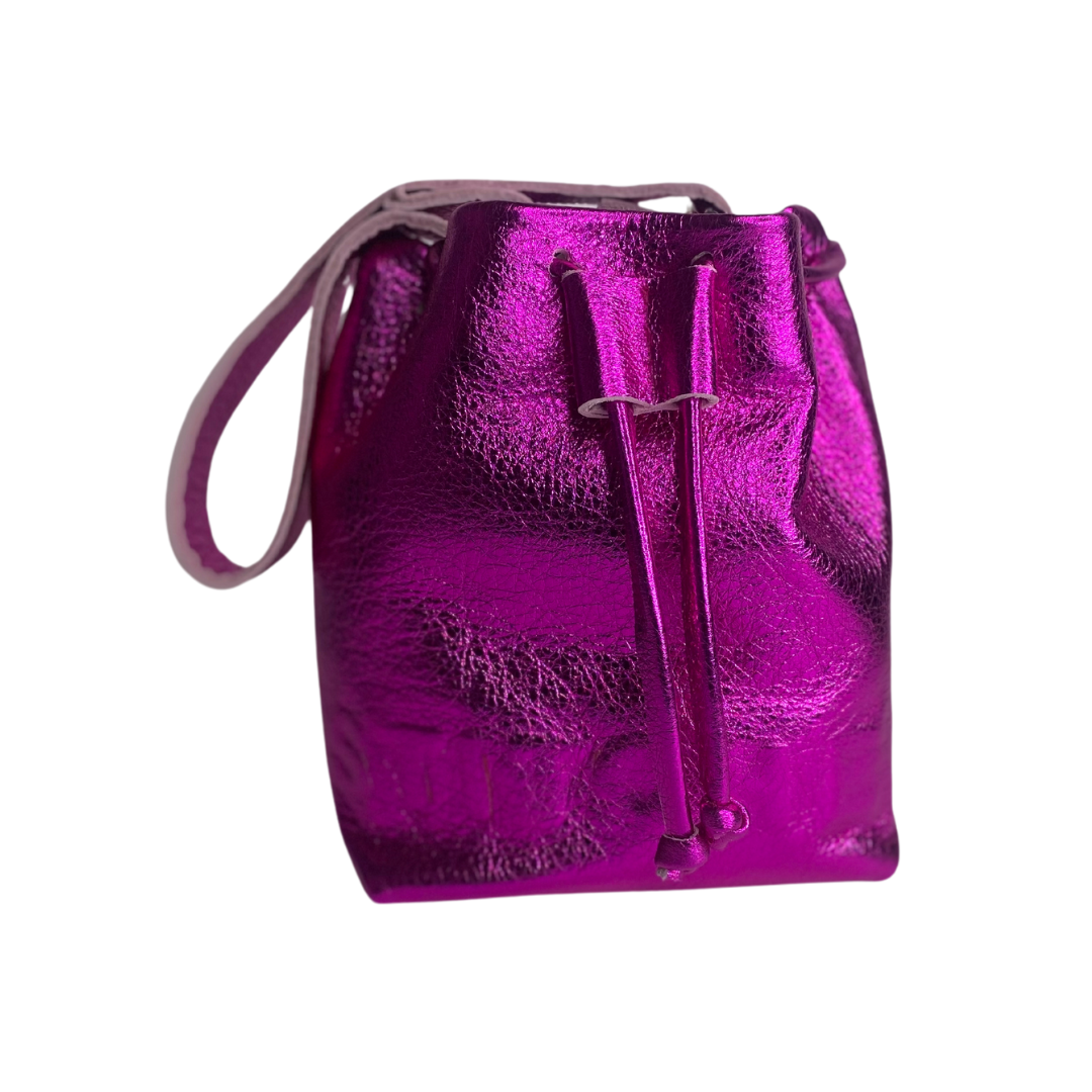 Leather Embossed Kelly Bucket Bag